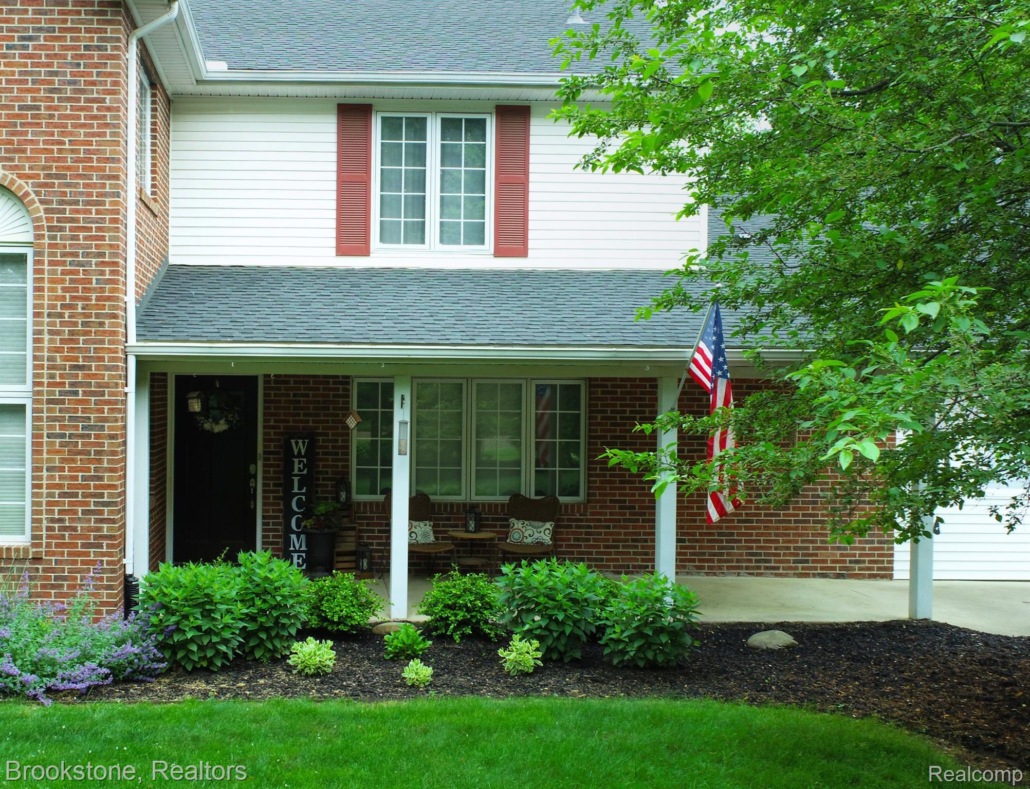 780 East Gunn Road Rochester, MI 48306 - Photo 4 of 56 Welcoming front porch invites you in