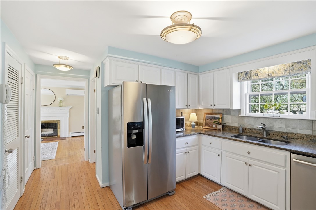 194 New Meadow Road Barrington, RI 02806 - Photo 18 of 41