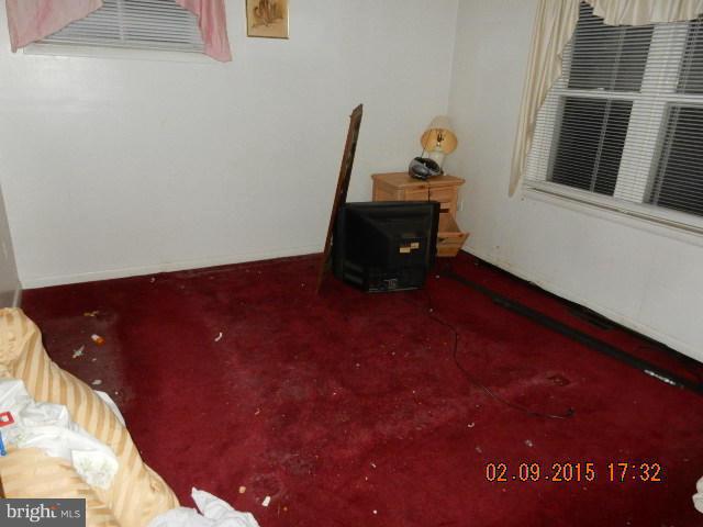 5222 Hillwell Road Baltimore, MD 21229 - Photo 12 of 14 Bedroom