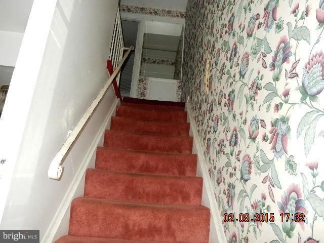 5222 Hillwell Road Baltimore, MD 21229 - Photo 10 of 14 Interior (General)