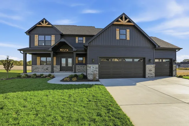 $629,900 | 631 Debra Kay Drive, Lowell, IN 46356