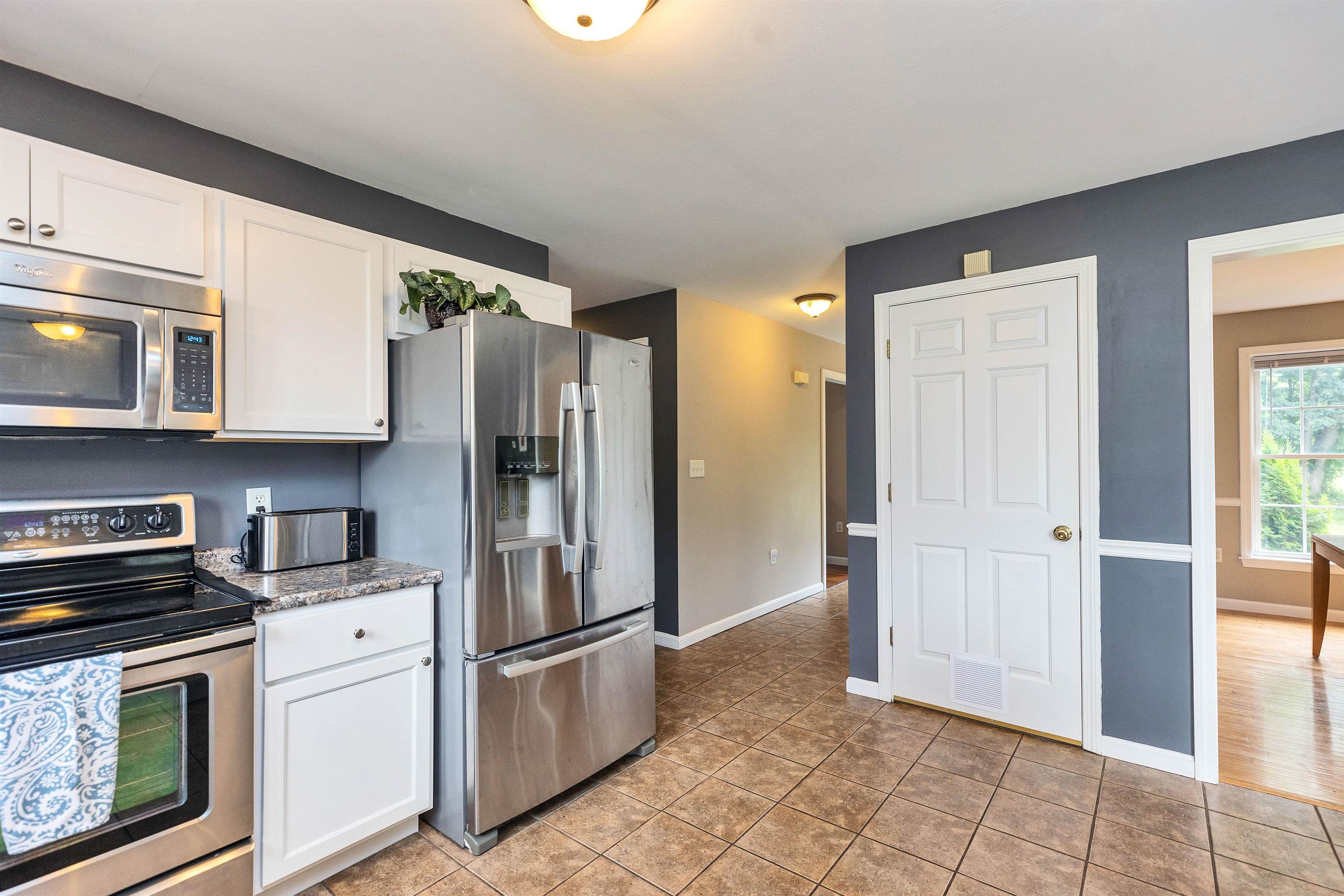 86 Center Road Milford, NH 03055 - Photo 12 of 36