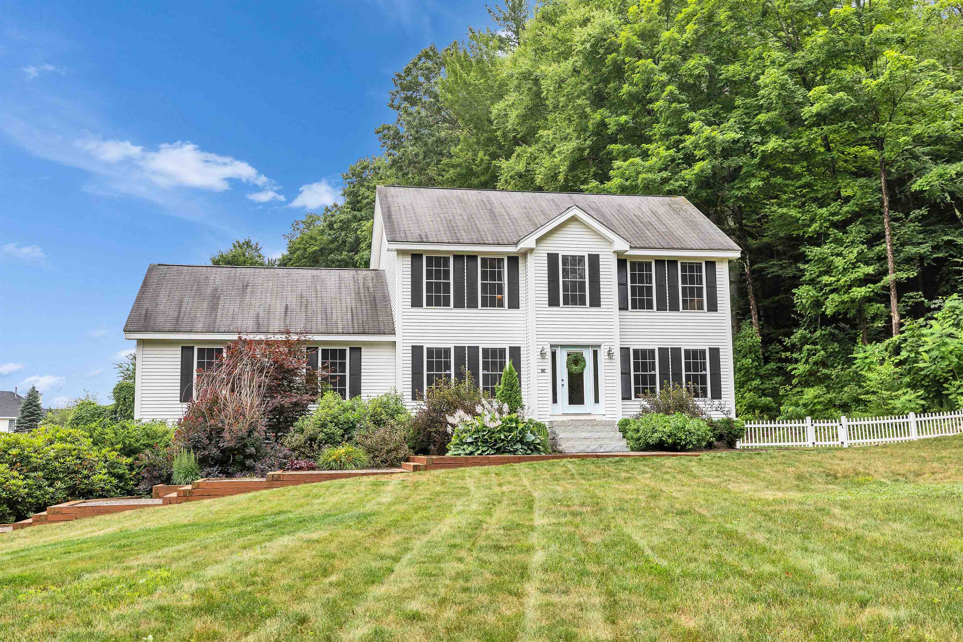 86 Center Road Milford, NH 03055 - Photo 3 of 36