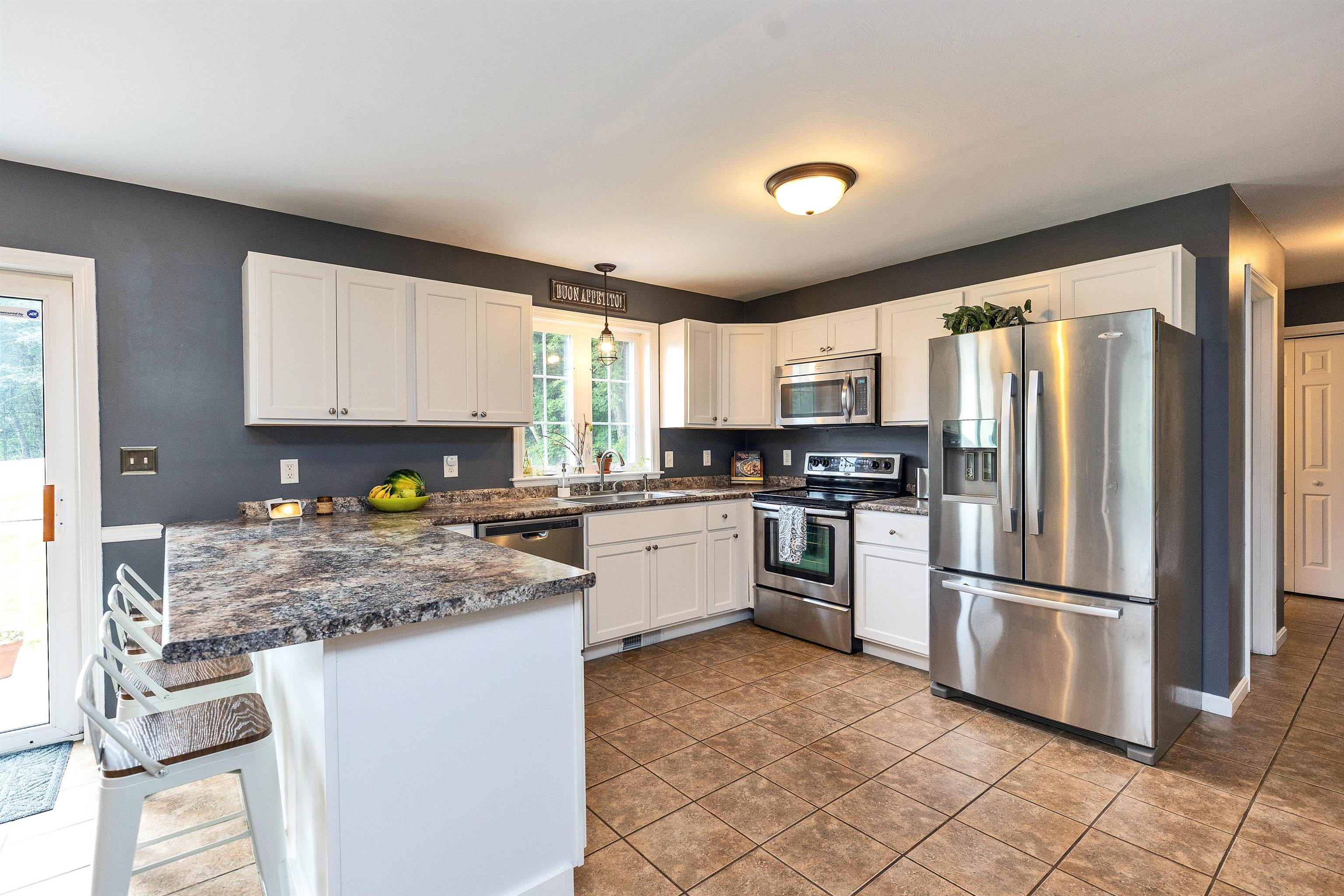 86 Center Road Milford, NH 03055 - Photo 10 of 36