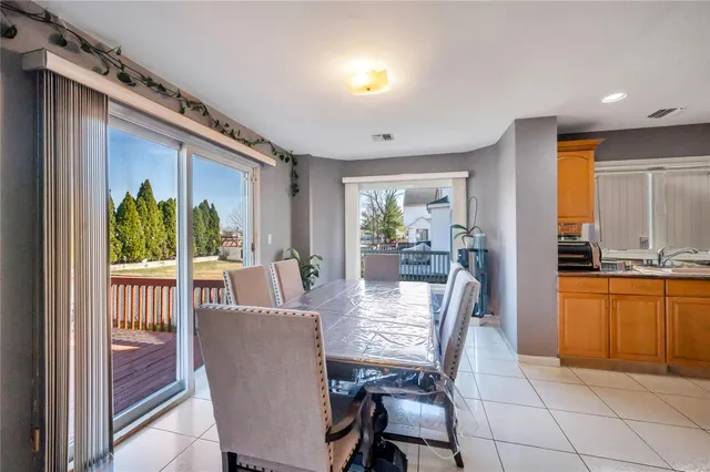 $1,548,888 | 133 Wentworth Avenue, Albertson, NY 11507