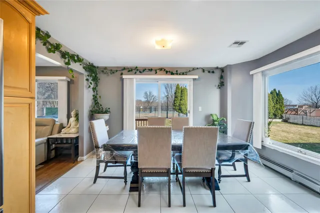 $1,548,888 | 133 Wentworth Avenue, Albertson, NY 11507