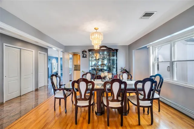 $1,548,888 | 133 Wentworth Avenue, Albertson, NY 11507