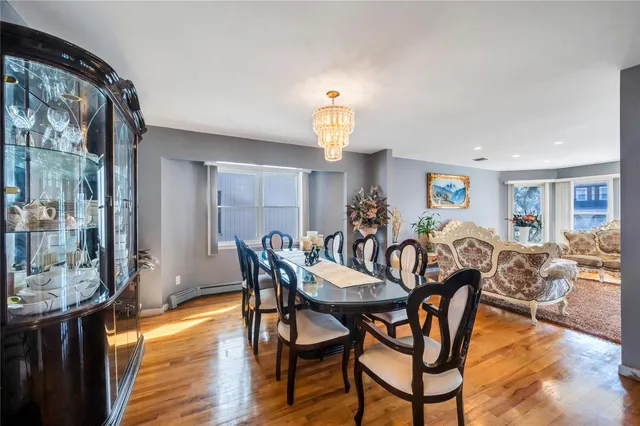 $1,548,888 | 133 Wentworth Avenue, Albertson, NY 11507