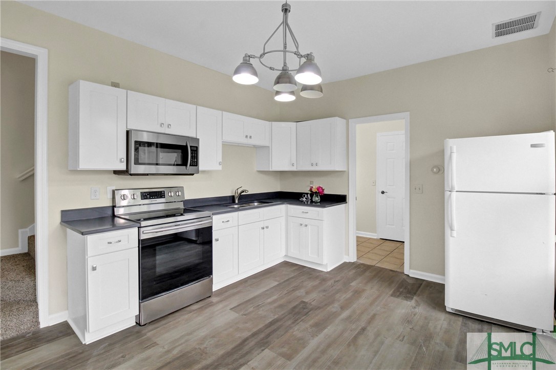 1600 Arcola Road Pembroke, GA 31321 - Photo 36 of 50 Garage apartment kitchen