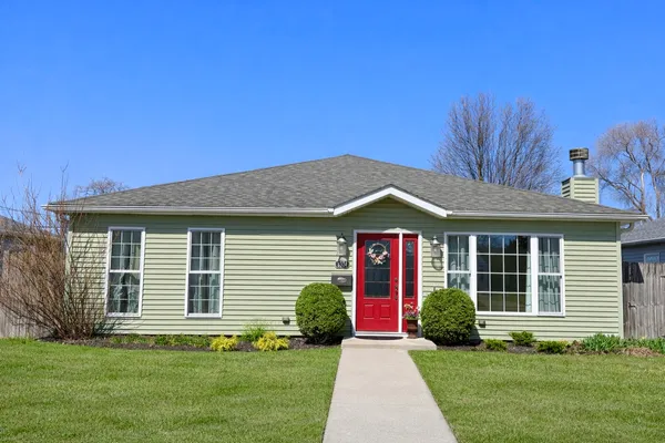 $350,000 | 8324 44th Place, Lyons, IL 60534