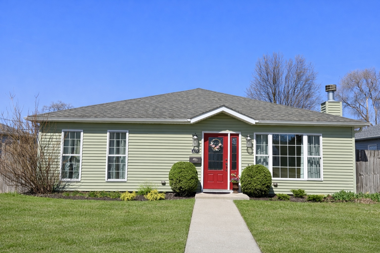 8324 44th Place Lyons, IL 60534 - Photo 1 of 28