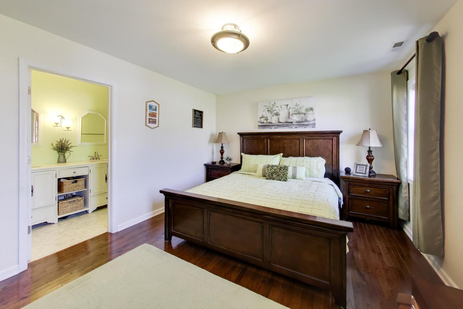 8324 44th Place Lyons, IL 60534 - Photo 15 of 28