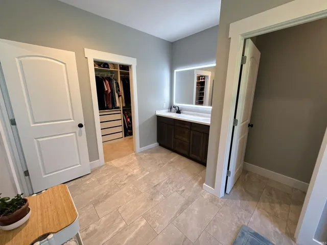 $524,900 | 1041 Nicholas Lane, Ellettsville, IN 47429