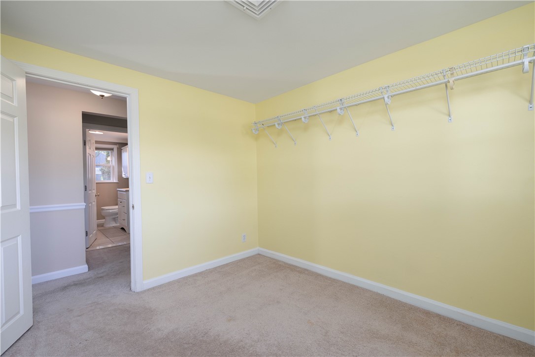 25 Honeysuckle Road Warwick, RI 02888 - Photo 10 of 28