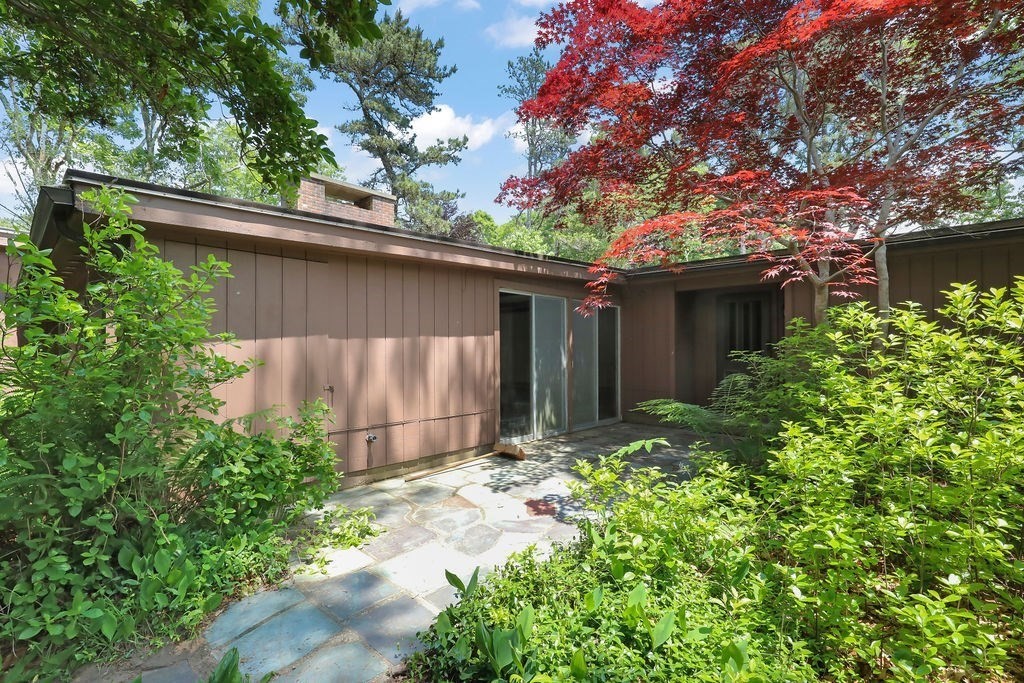155 Glen Charlie Road Wareham, MA 02538 - Photo 4 of 42 Gallery Image 4