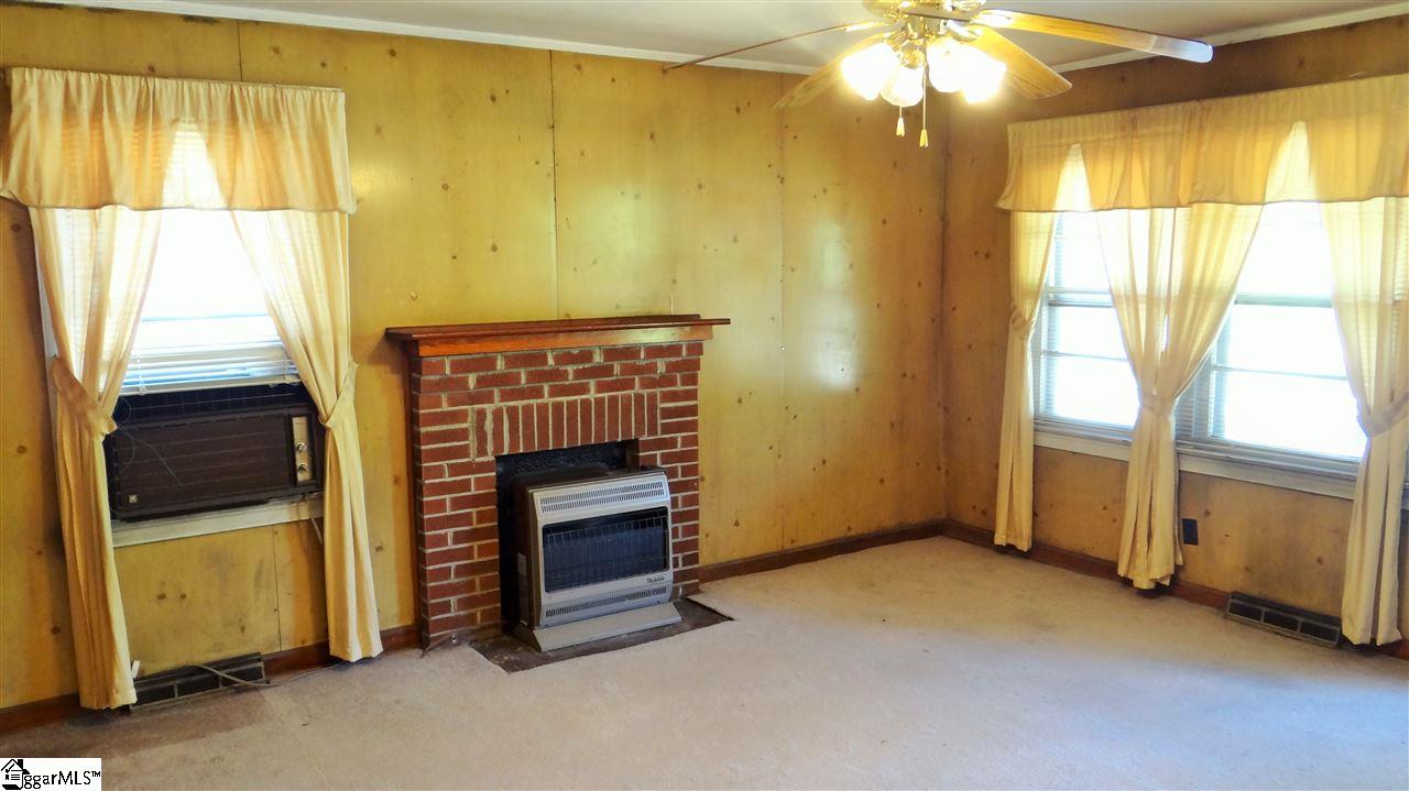 8 McCollough Road Piedmont, SC 29673 - Photo 13 of 31