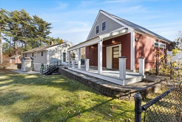 $598,000 | 35 Willard Street, Wareham, MA 02571