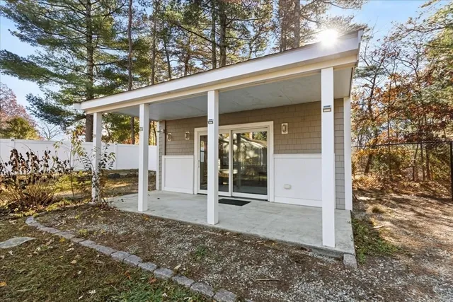 $598,000 | 35 Willard Street, Wareham, MA 02571