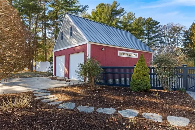 $598,000 | 35 Willard Street, Wareham, MA 02571