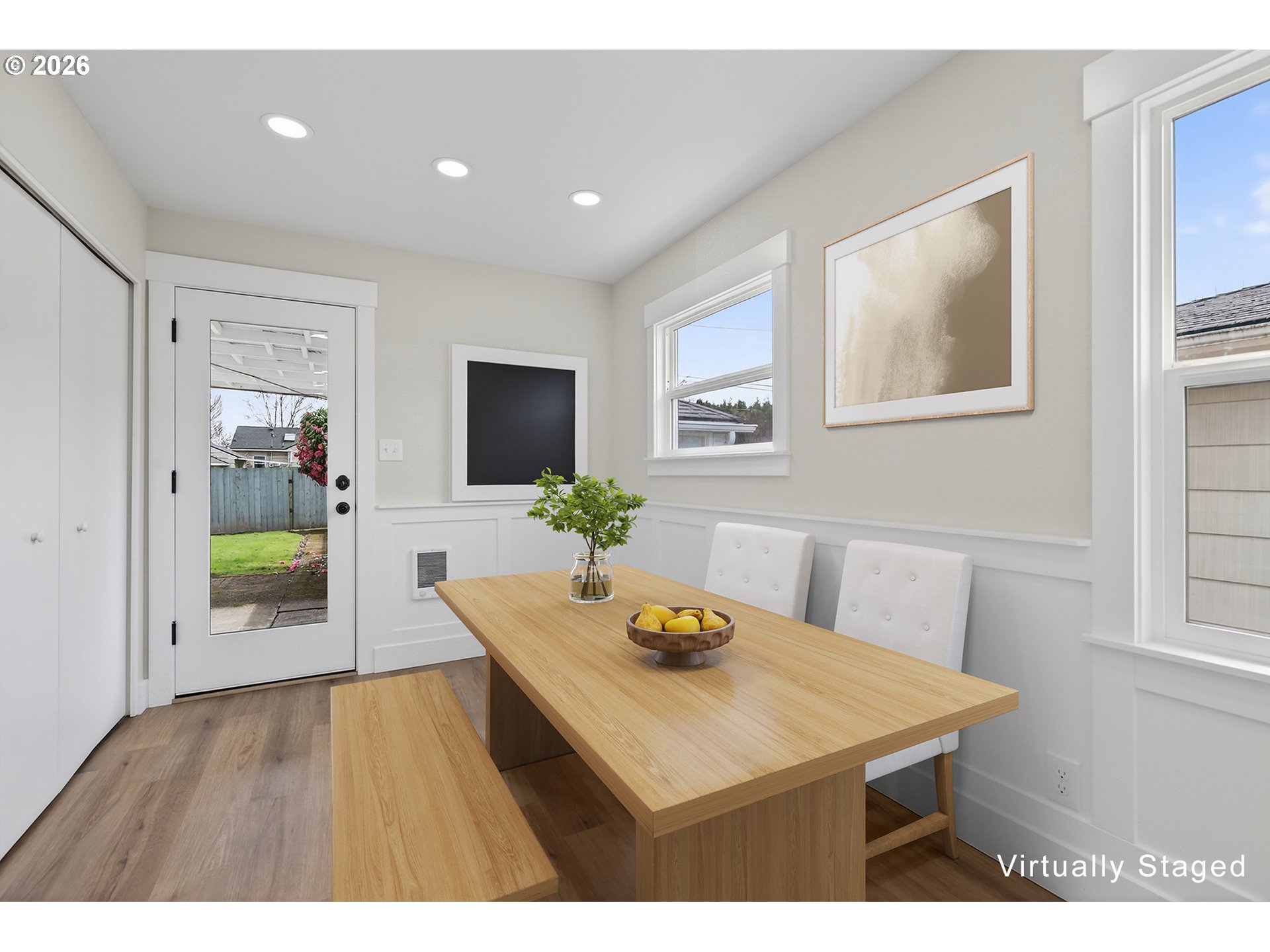520 24th Avenue Longview, WA 98632 - Photo 17 of 37 a view of a dining room with a table and chairs