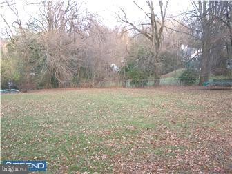 429 Sprague Road Narberth, PA 19072 - Photo 2 of 6 Exterior Back