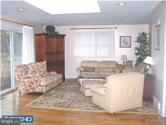 429 Sprague Road Narberth, PA 19072 - Photo 3 of 6 Family Room