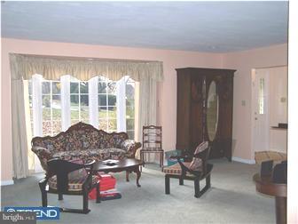 429 Sprague Road Narberth, PA 19072 - Photo 6 of 6 Living Room