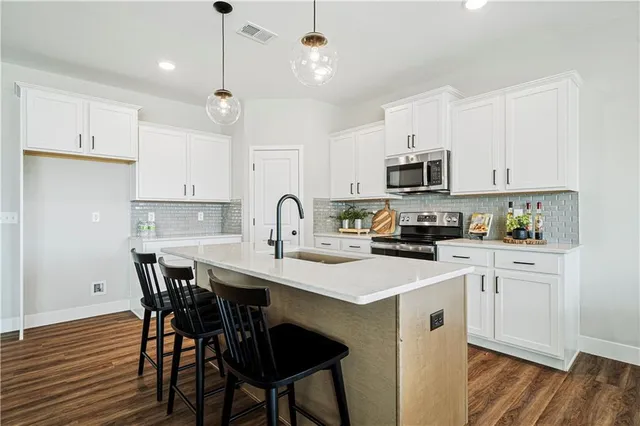 $487,558 | 18375 West 205th Terrace, Spring Hill, KS 66083