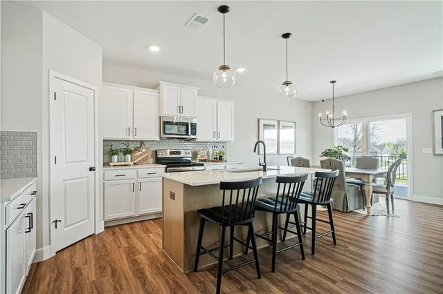 $487,558 | 18375 West 205th Terrace, Spring Hill, KS 66083