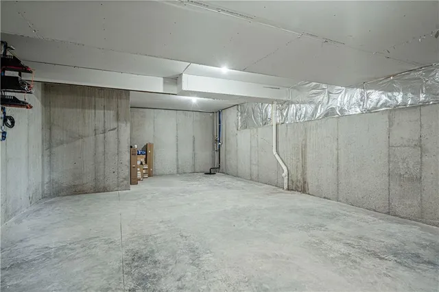 $487,558 | 18375 West 205th Terrace, Spring Hill, KS 66083