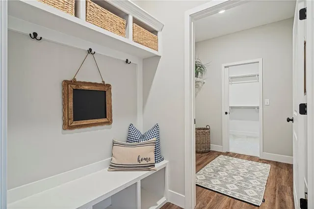 $487,558 | 18375 West 205th Terrace, Spring Hill, KS 66083