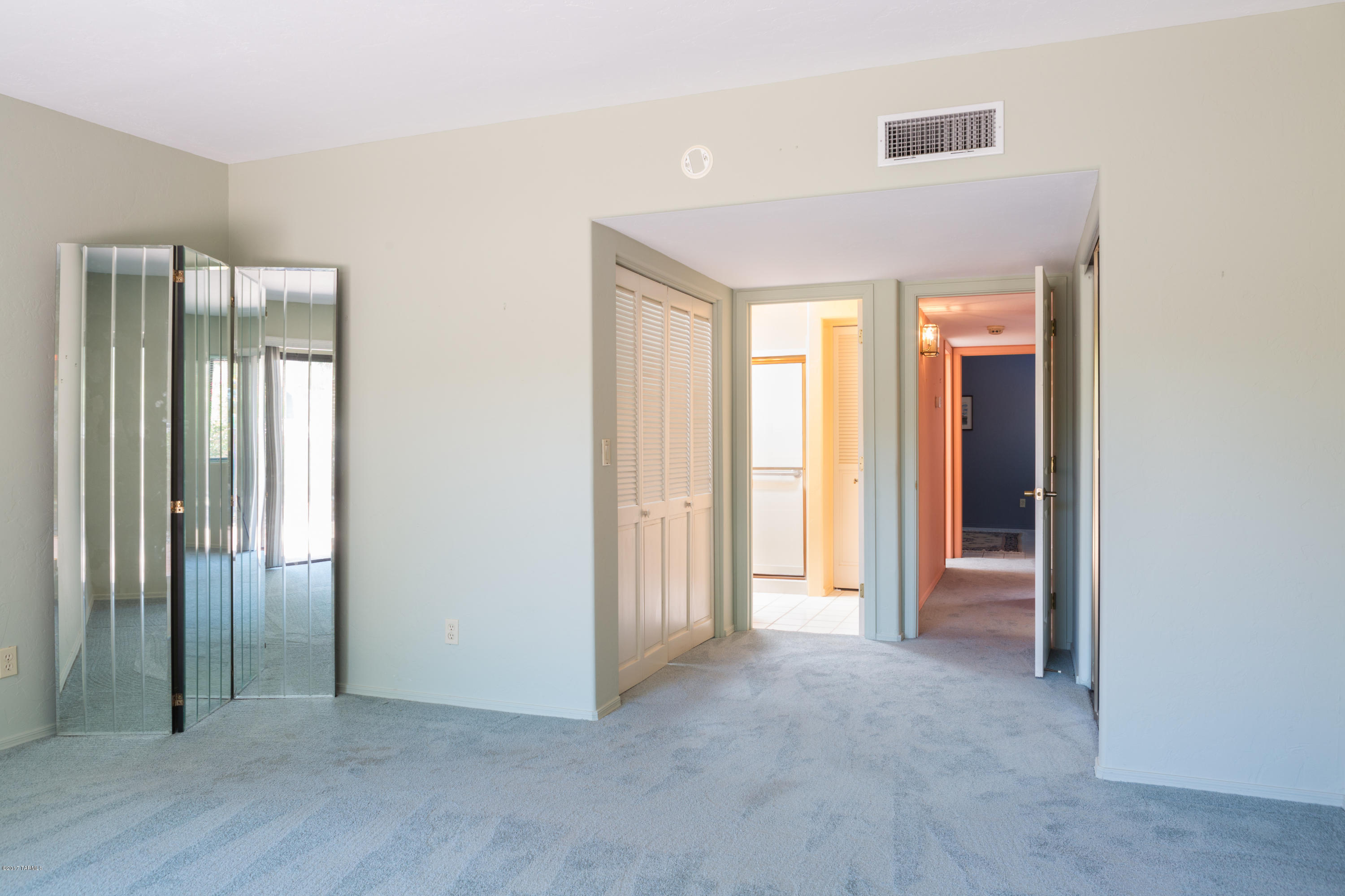 40 East Inverness Place Oro Valley, AZ 85737 - Photo 17 of 34