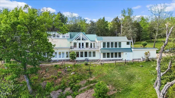 $1,000,000 | 651 Rangewood Road, Piney Flats, TN 37686