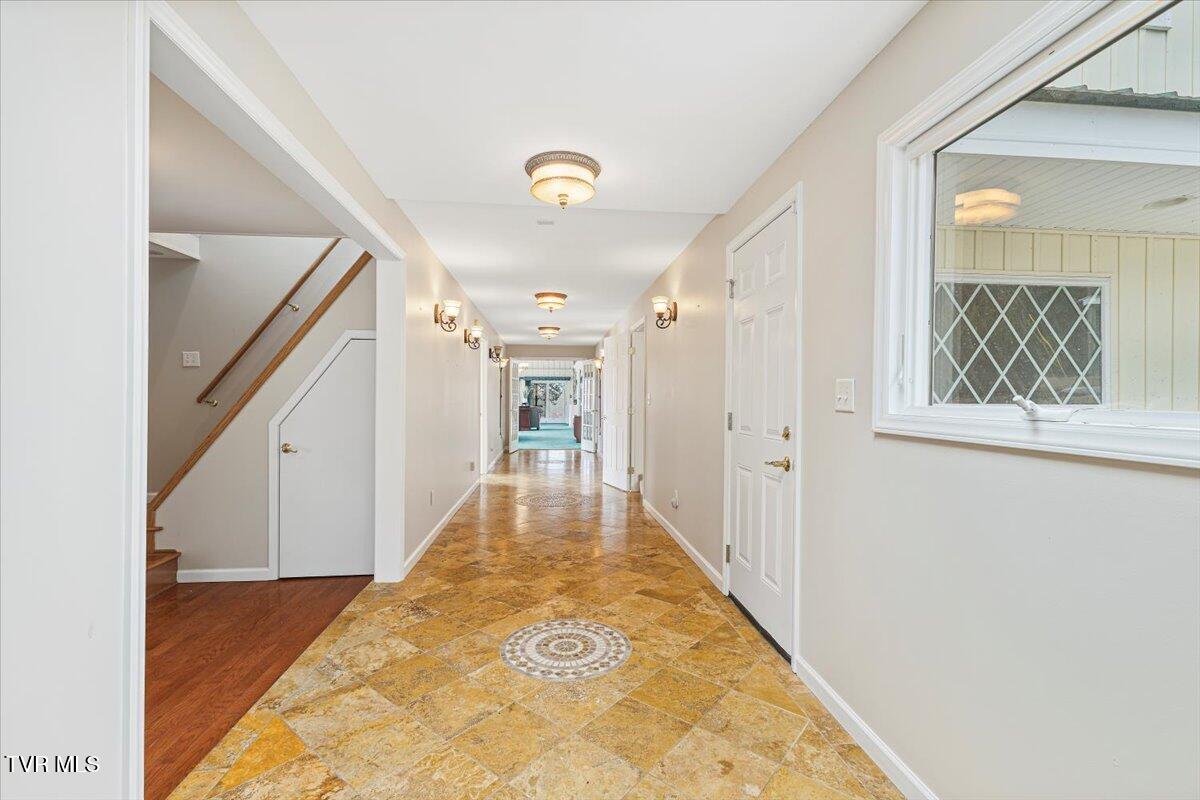 651 Rangewood Road Piney Flats, TN 37686 - Photo 12 of 184 043-128A2206