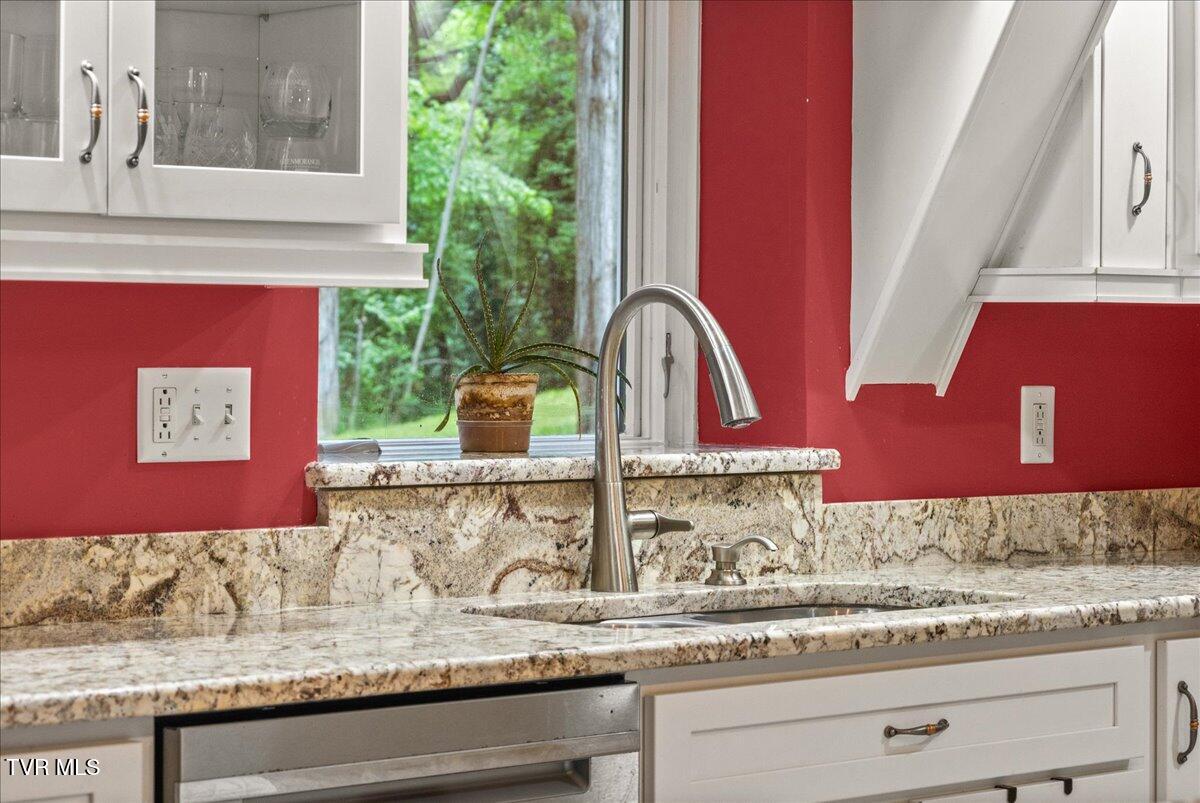 651 Rangewood Road Piney Flats, TN 37686 - Photo 21 of 184 079-035-128A7882