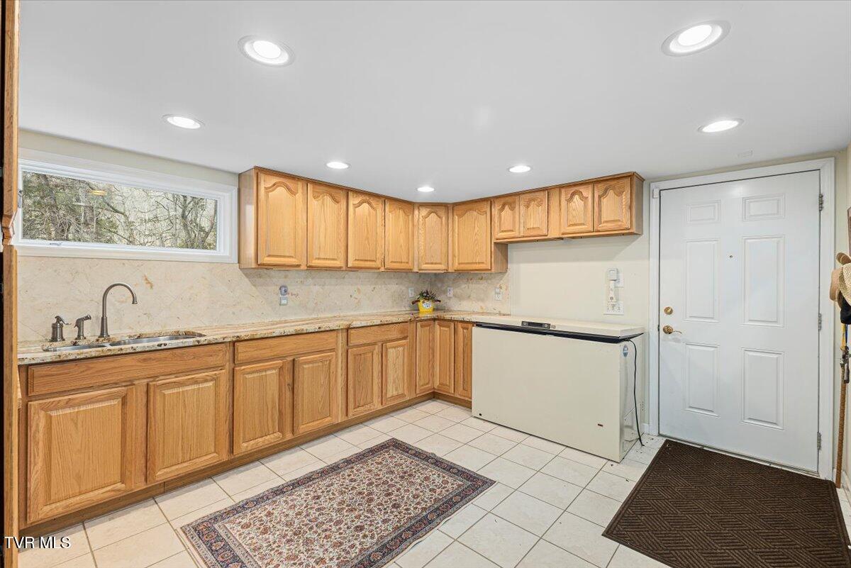 651 Rangewood Road Piney Flats, TN 37686 - Photo 37 of 184 015-128A2280