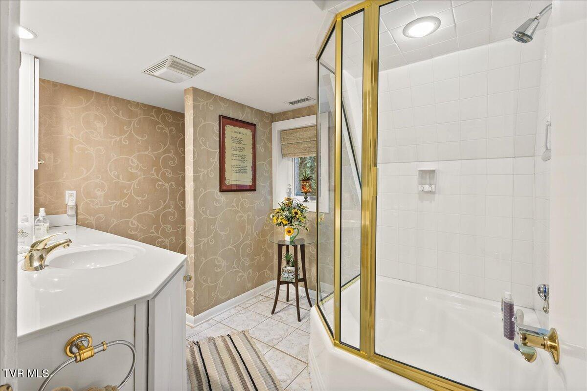 651 Rangewood Road Piney Flats, TN 37686 - Photo 40 of 184 086-045-128A7931