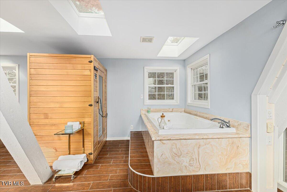 651 Rangewood Road Piney Flats, TN 37686 - Photo 84 of 184 007-128A2342