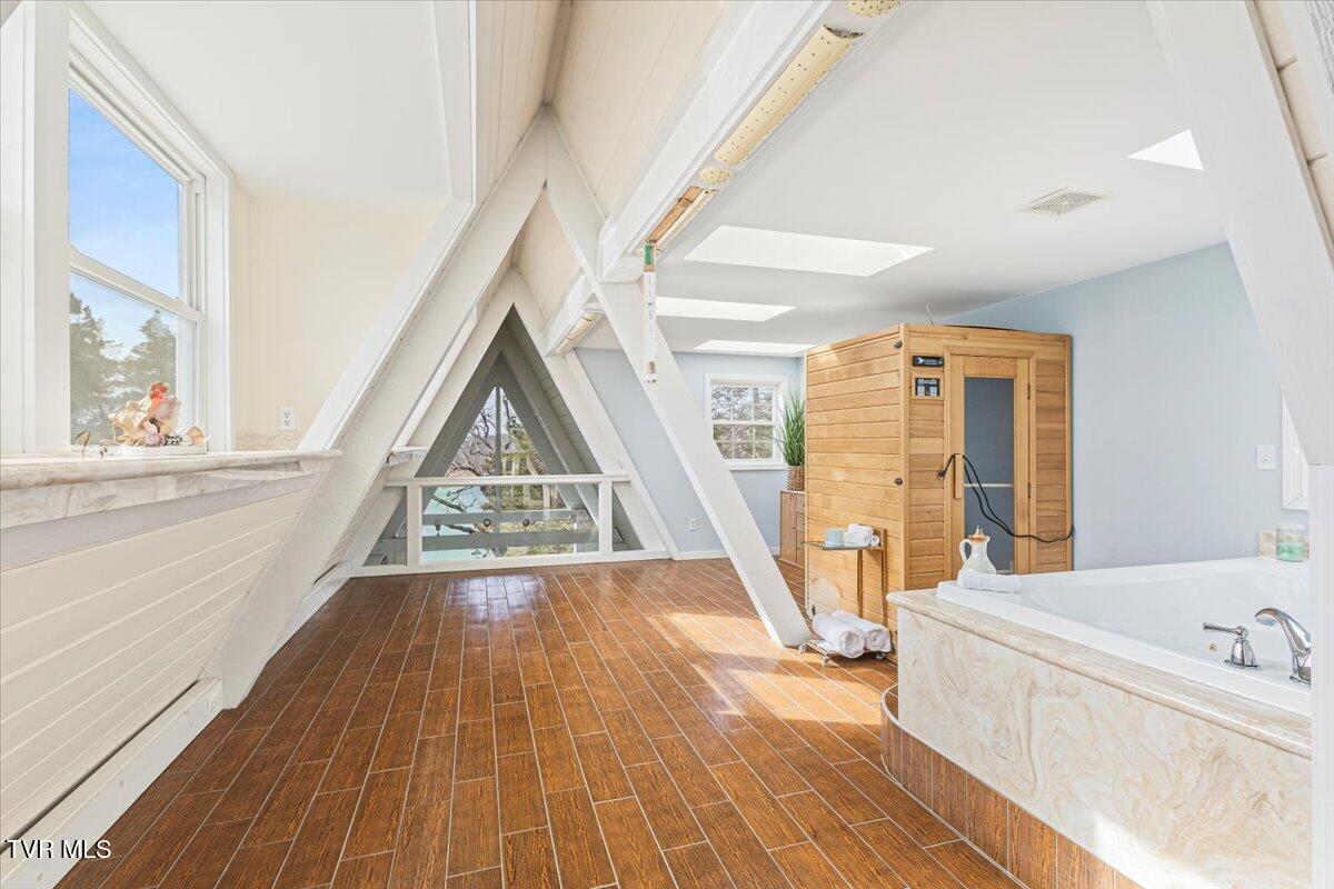 651 Rangewood Road Piney Flats, TN 37686 - Photo 85 of 184 006-128A2338