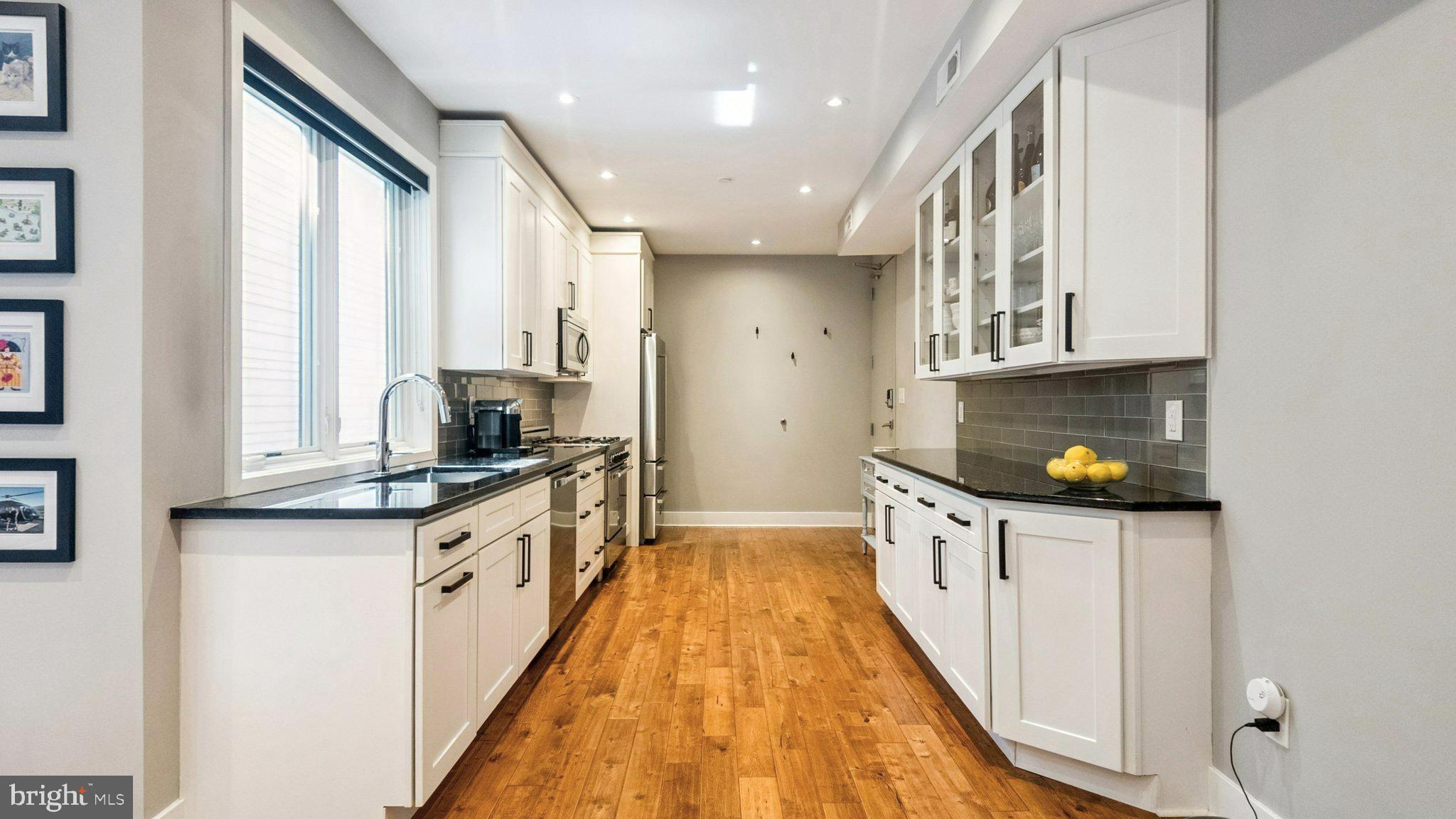 520 Kater Street, Unit D5 Philadelphia, PA 19147 - Photo 12 of 42 Lots of prep space & kitchen storage