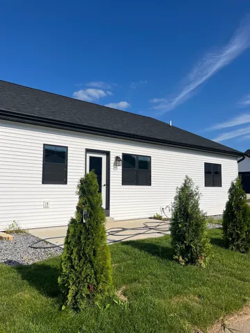 $379,900 | 201 Bonnie Lane, Belleville, WI 53508