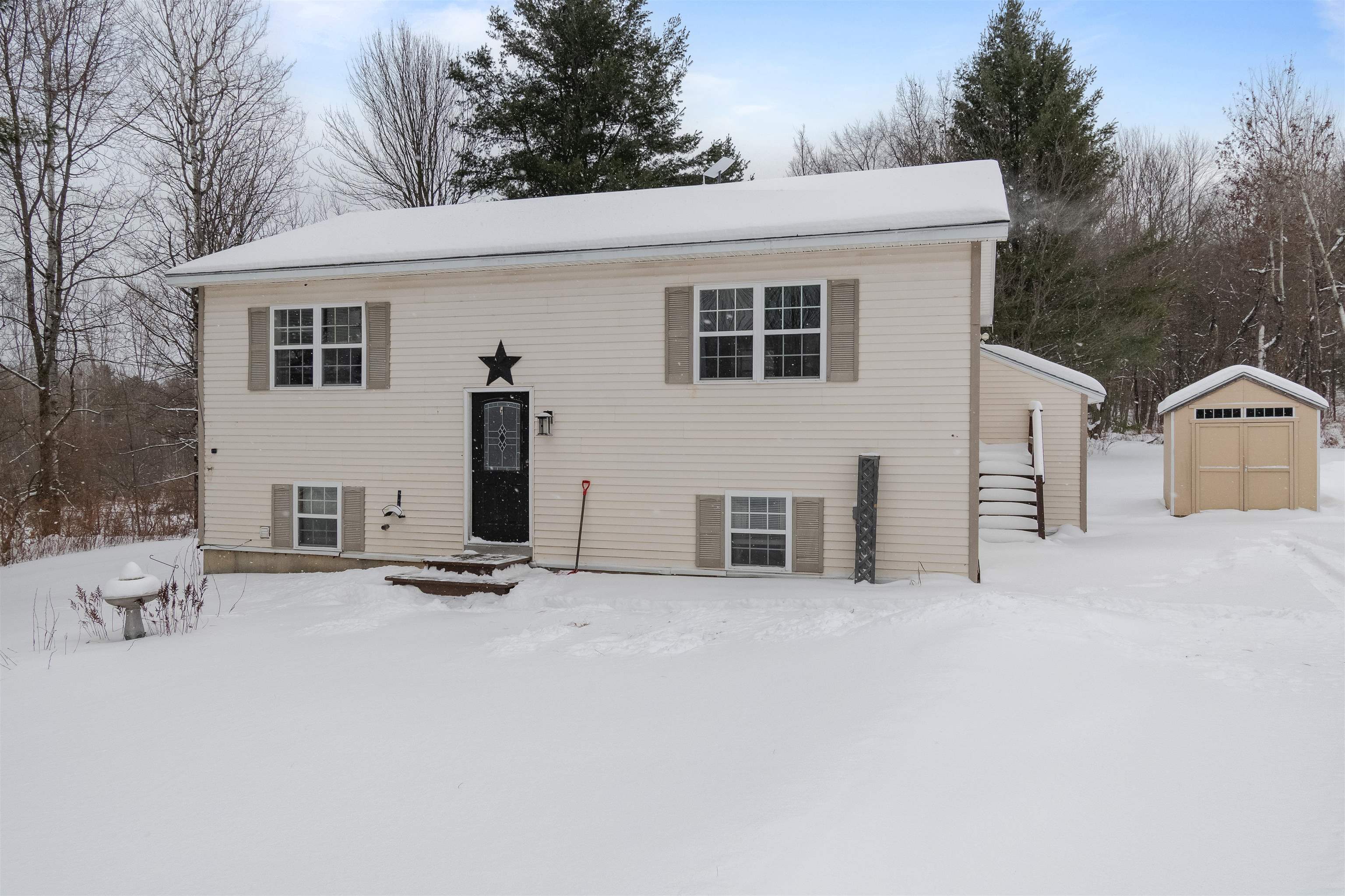 665 Kittell Road Sheldon, VT 05483 - Photo 3 of 36