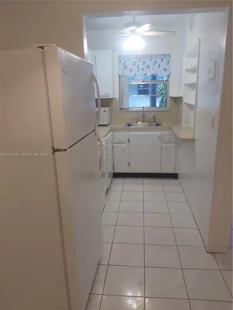 $1,350 | 1300 North 17th Avenue, Unit 102, Hollywood, FL 33020