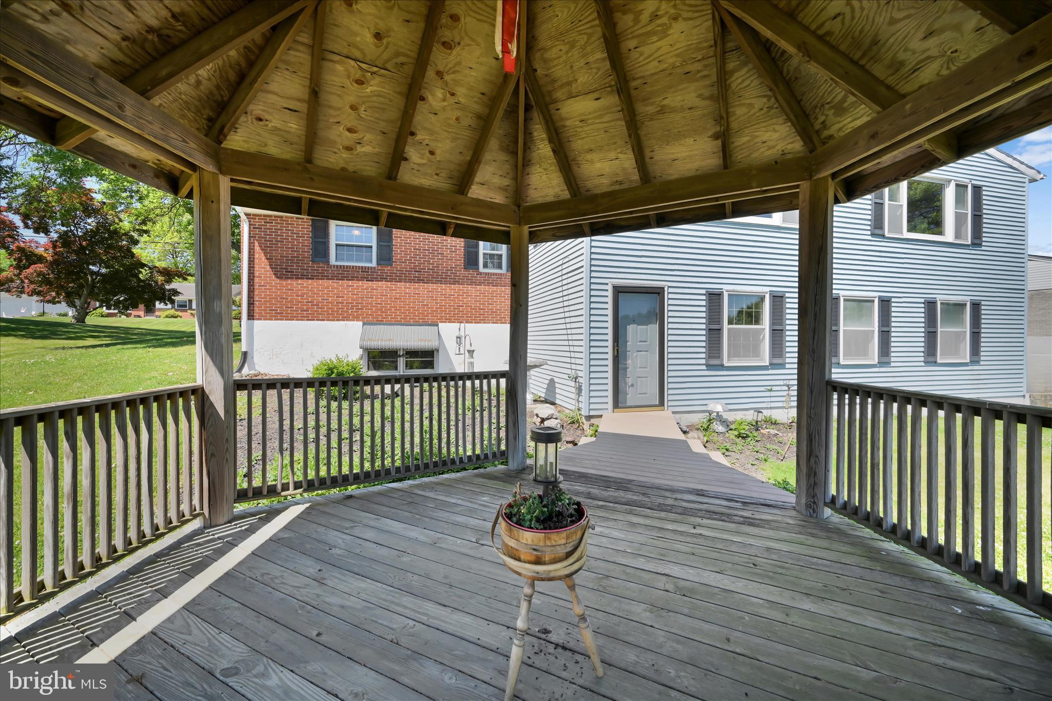 627 Pine Hill Road Lititz, PA 17543 - Photo 45 of 49 Back Patio