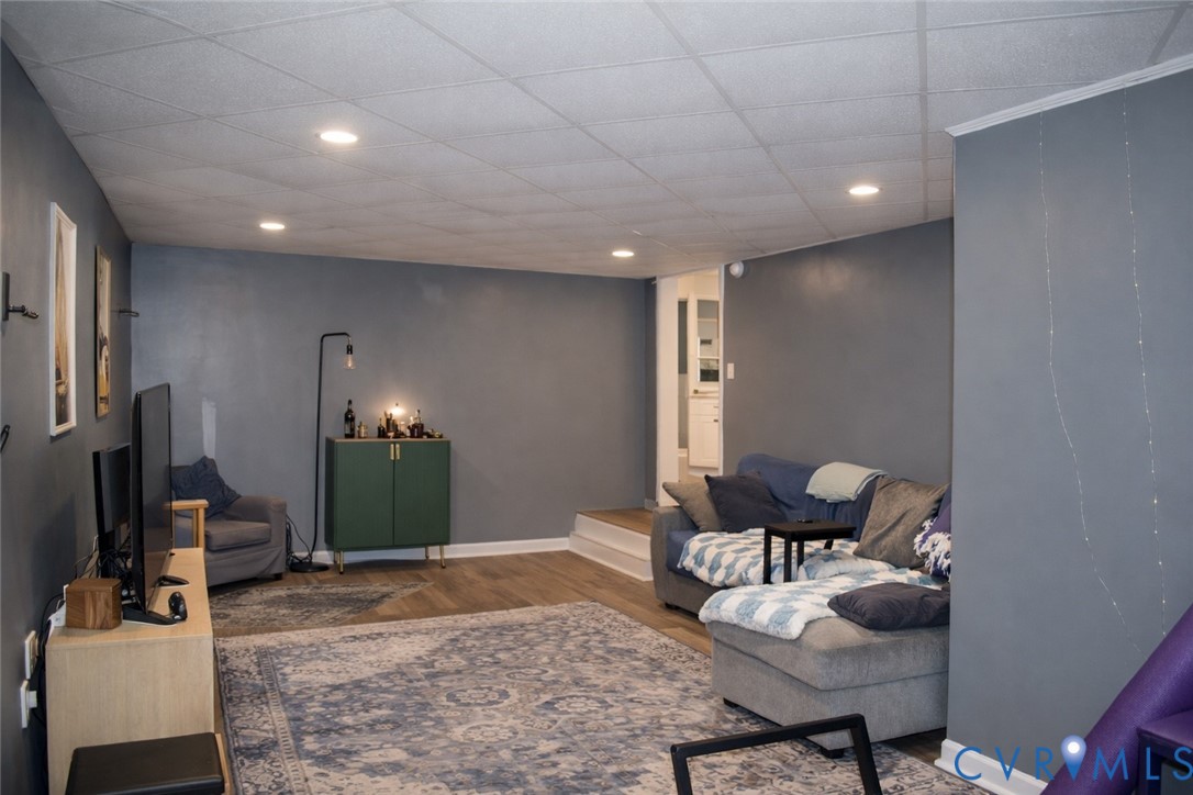 5521 Richmond Road Amelia Court House, VA 23002 - Photo 13 of 28 Living area featuring wood finished floors, recess