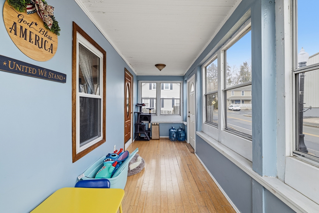 26 Wareham Street Middleboro, MA 02346 - Photo 15 of 42