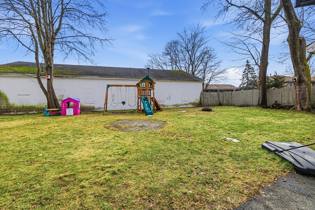 26 Wareham Street Middleboro, MA 02346 - Photo 34 of 42