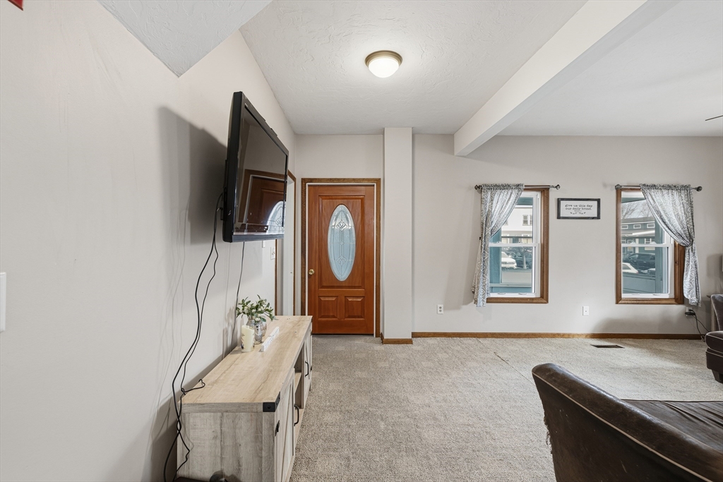 26 Wareham Street Middleboro, MA 02346 - Photo 8 of 42