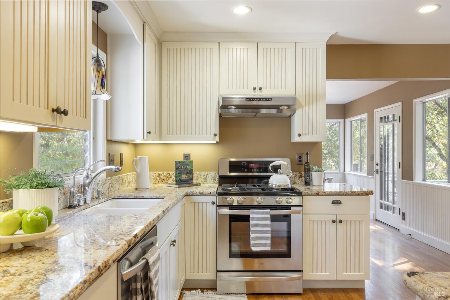 525 Keyes Avenue Angwin, CA 94508 - Photo 23 of 65