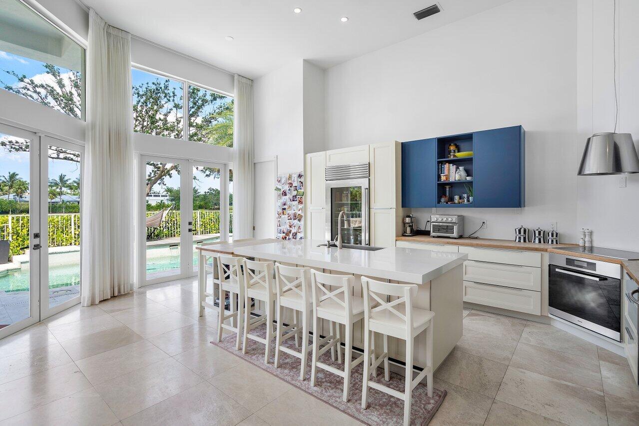 5712 Regency Circle East Boca Raton, FL 33496 - Photo 10 of 39 013-5712RegencyCircleEast-BocaRaton-FL-3